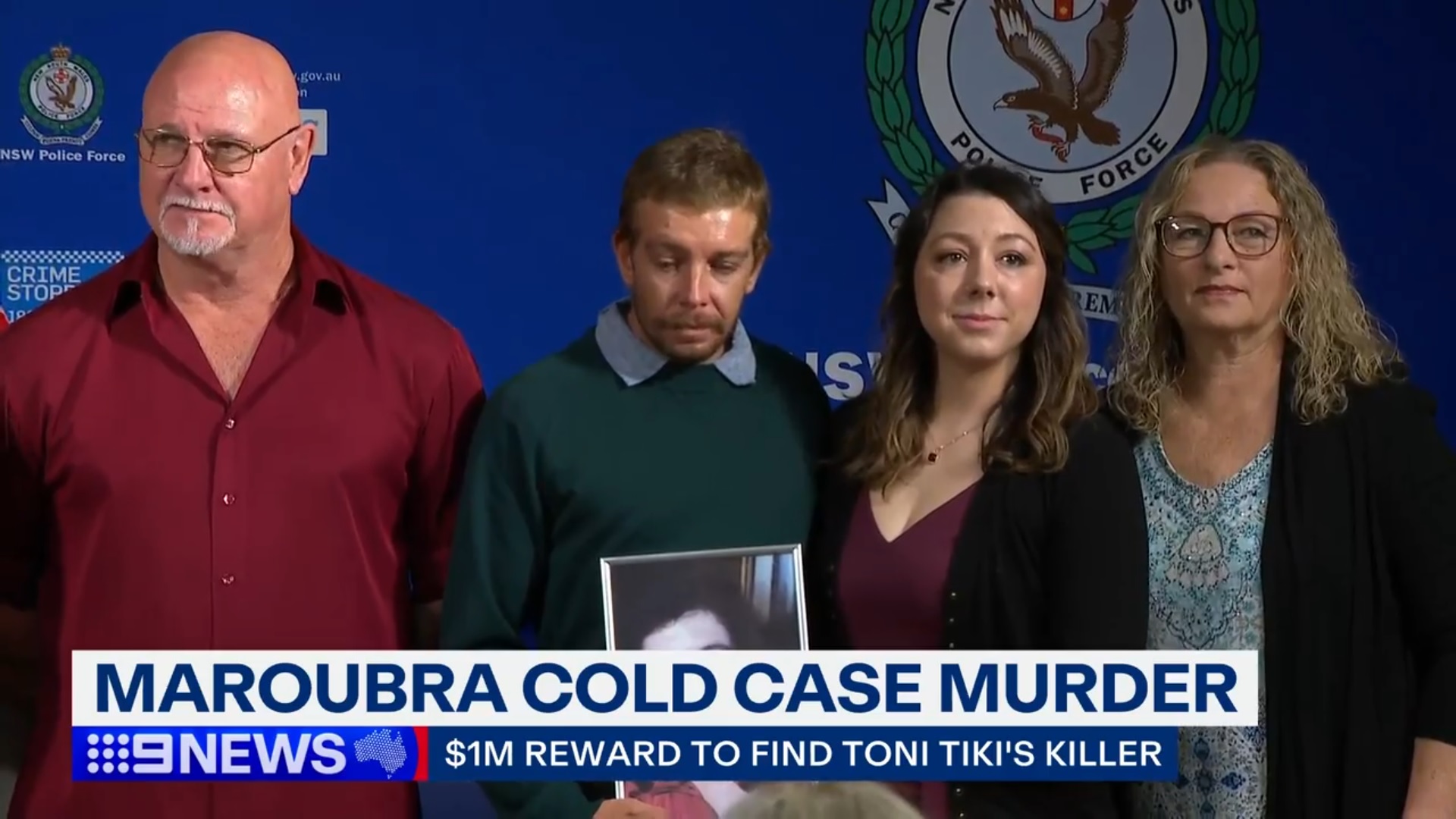 Photo of Shannon and er brother at police press conference